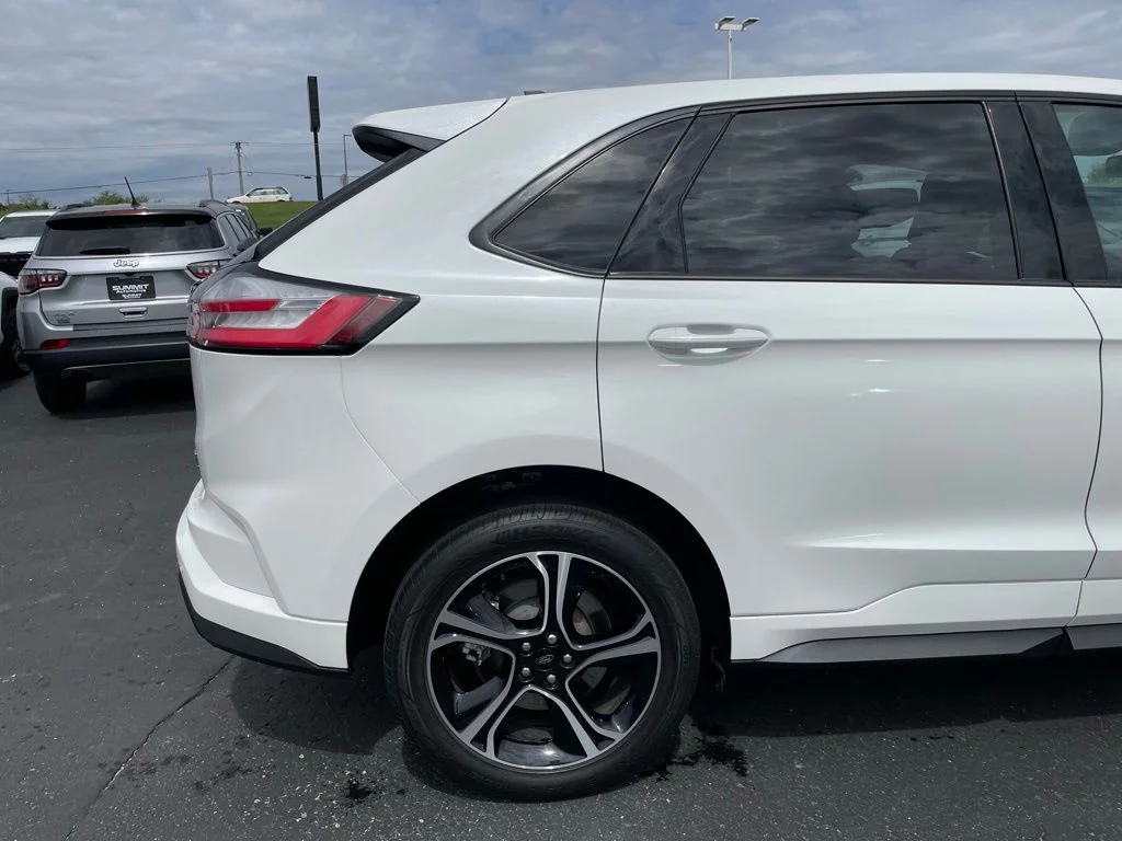 Used 2023 White Metallic Ford ST image 40