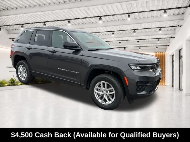 2026 Jeep Grand Cherokee Laredo
