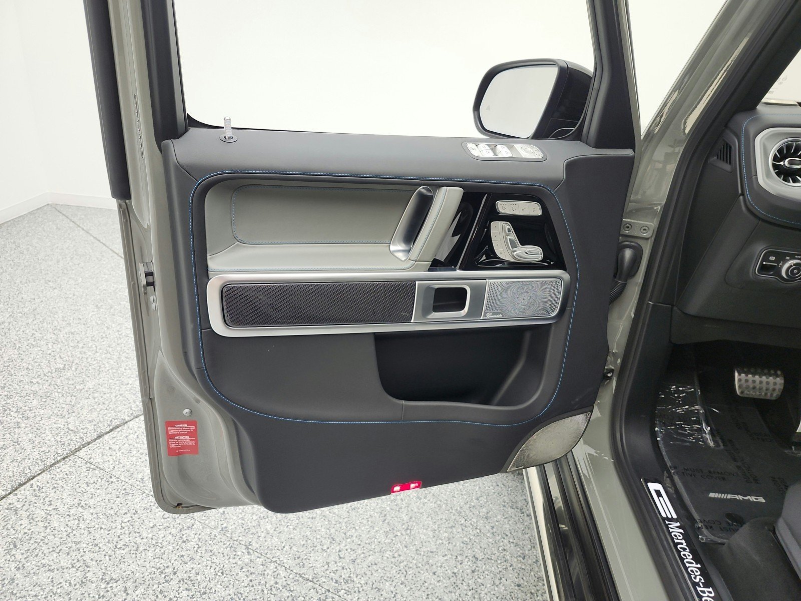 Certified Used 2025 MANUFAKTUR Arabian Grey Mercedes-Benz G 580e SUV image 15