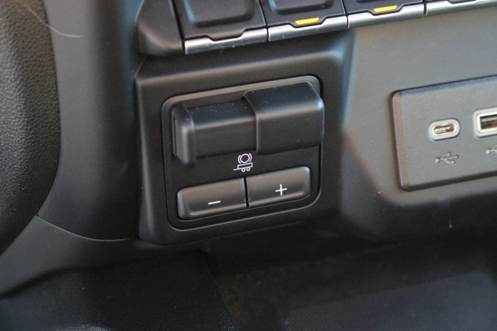 Used 2022 Black Chevrolet LTZ image 31