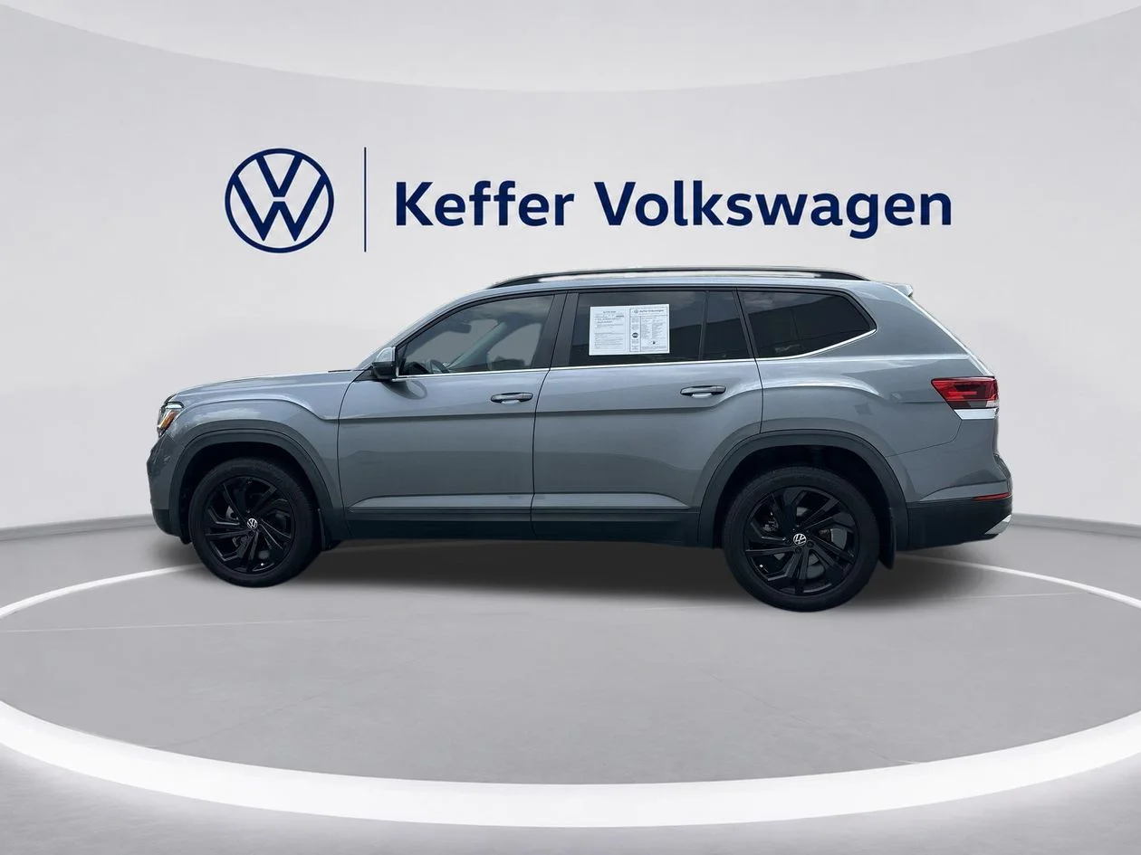 Used 2022 Gray Volkswagen 3.6L V6 SE w/Technology image 2