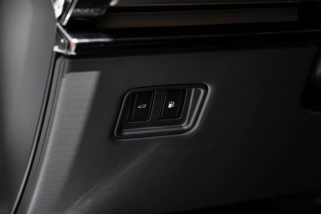 New 2026  Land Rover Dynamic SE image 32