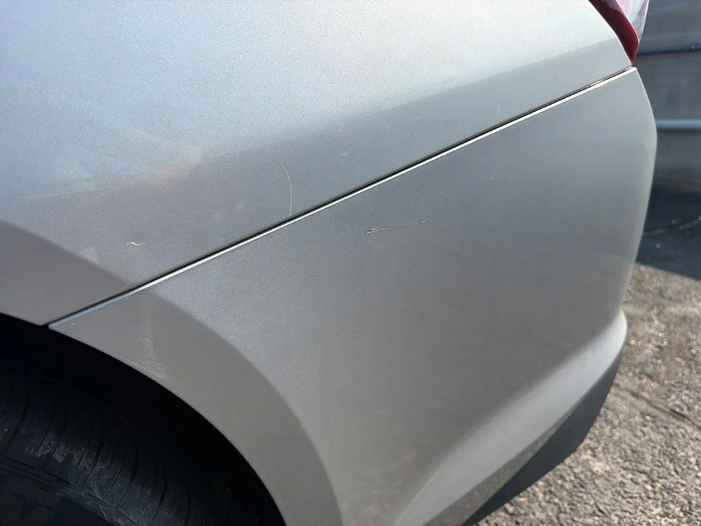 Used 2019 Silver Chevrolet Hybrid image 7