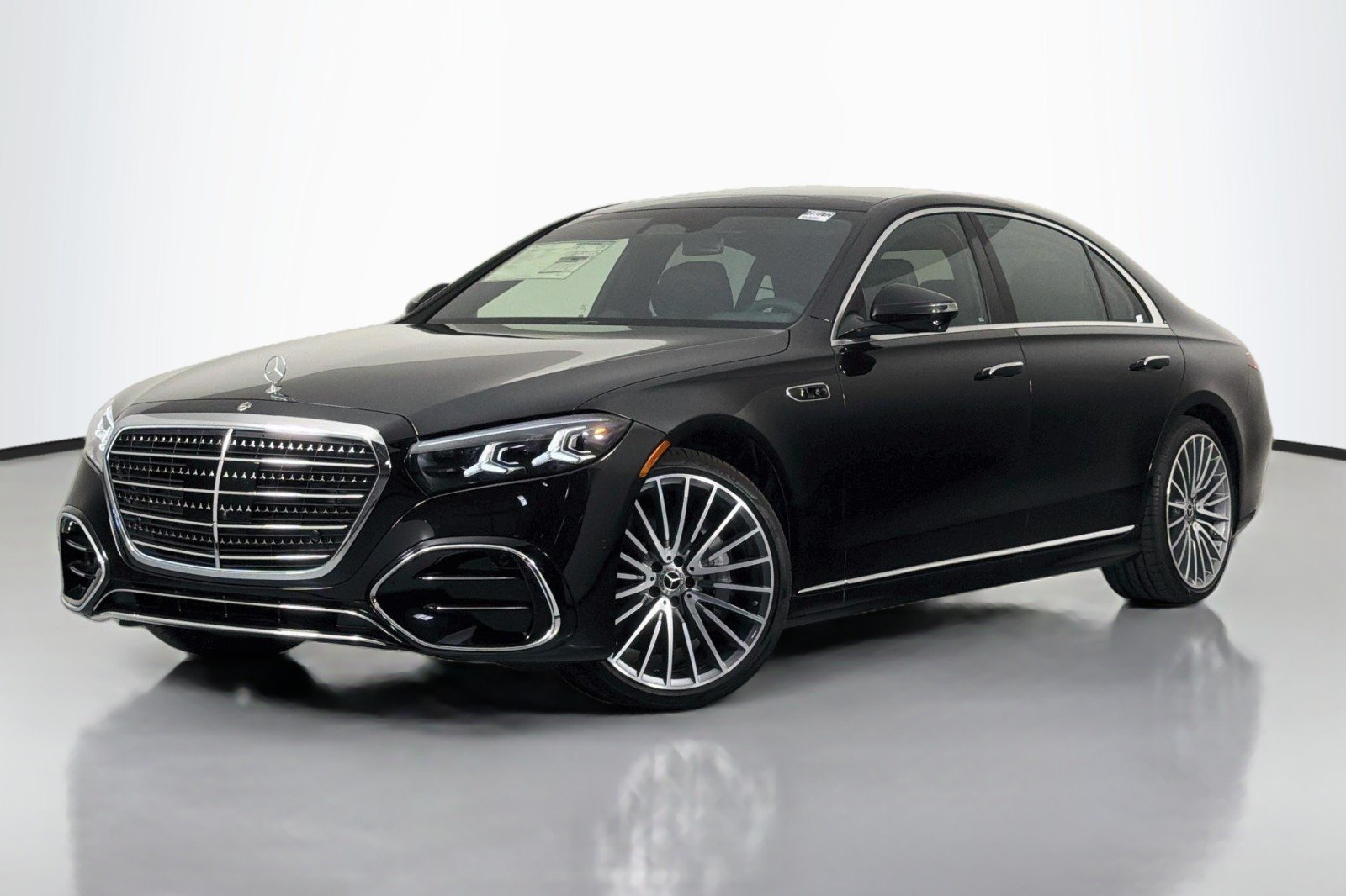 New 2027 Obsidian Black Metallic Mercedes-Benz S 580 4MATIC® Sedan image 1