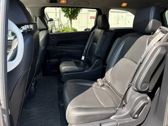 2025 Honda Odyssey EX-L - Photo 14