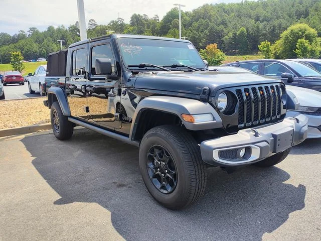 Used 2023 Black Jeep Sport image 3