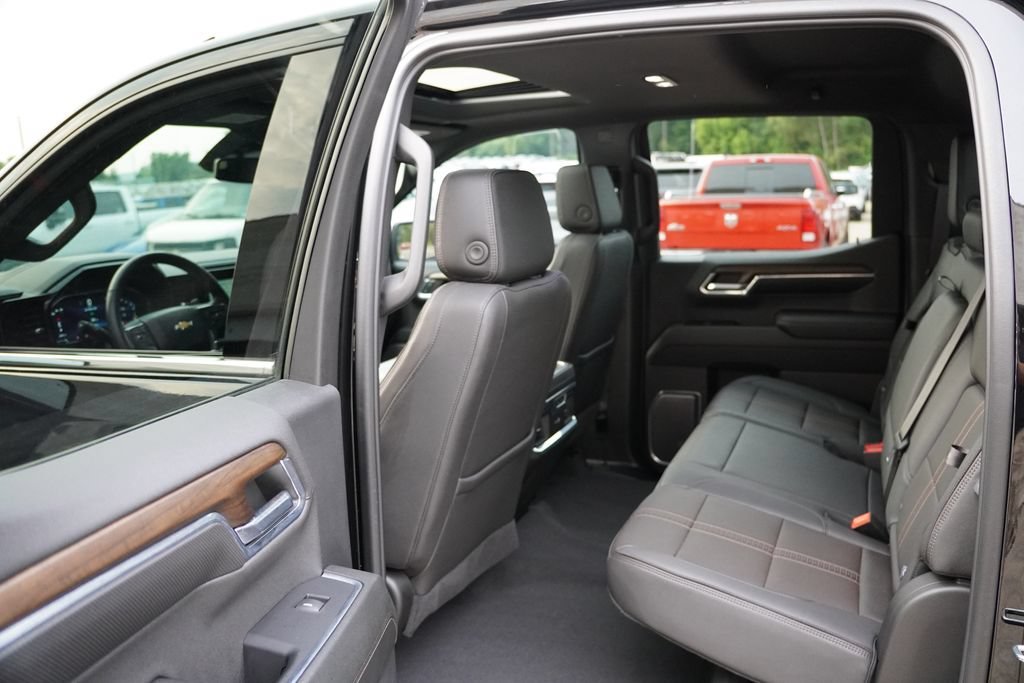 Certified Used 2024 Black Chevrolet High Country image 17