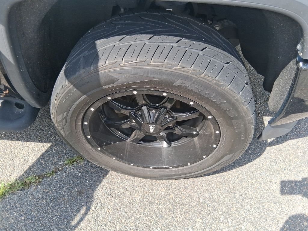 Used 2019 Black GMC Base image 13