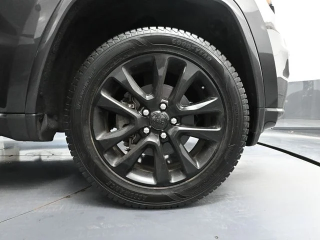 2020 Jeep Grand Cherokee Altitude - Photo 16
