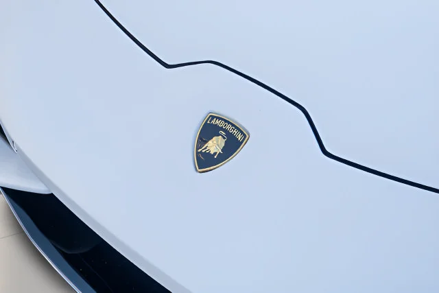 Used 2016  Lamborghini  image 6