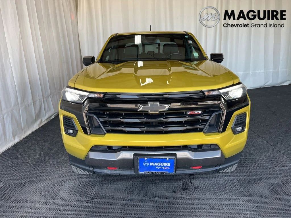 Used 2023 Yellow Chevrolet Z71 image 30