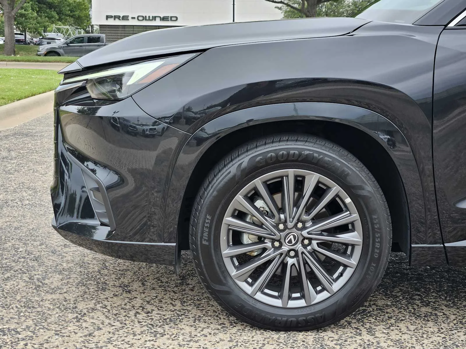 Certified Used 2024 CAVIAR Lexus  image 5