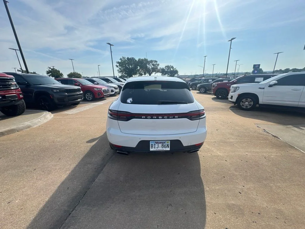 Used 2020 White Porsche Base image 6