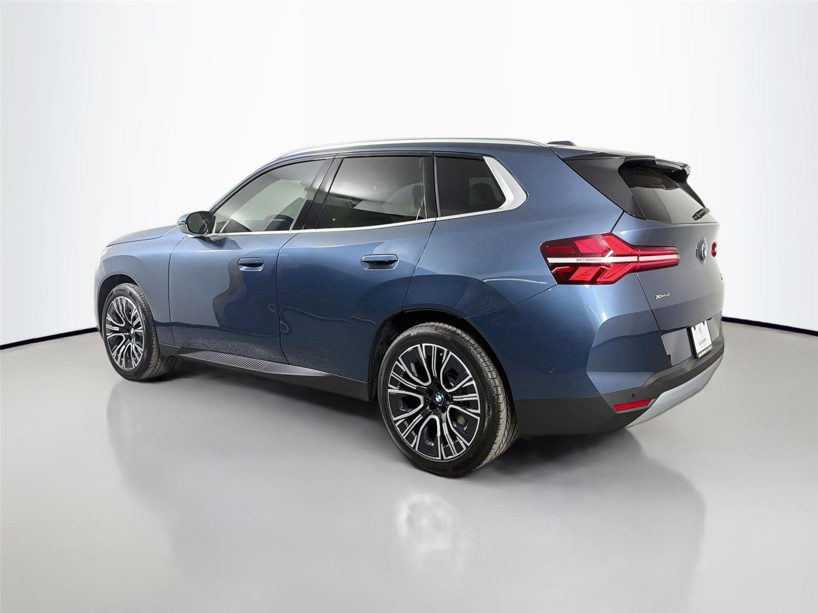 New 2026 Arctic Race Blue Metallic BMW 30 xDrive image 7