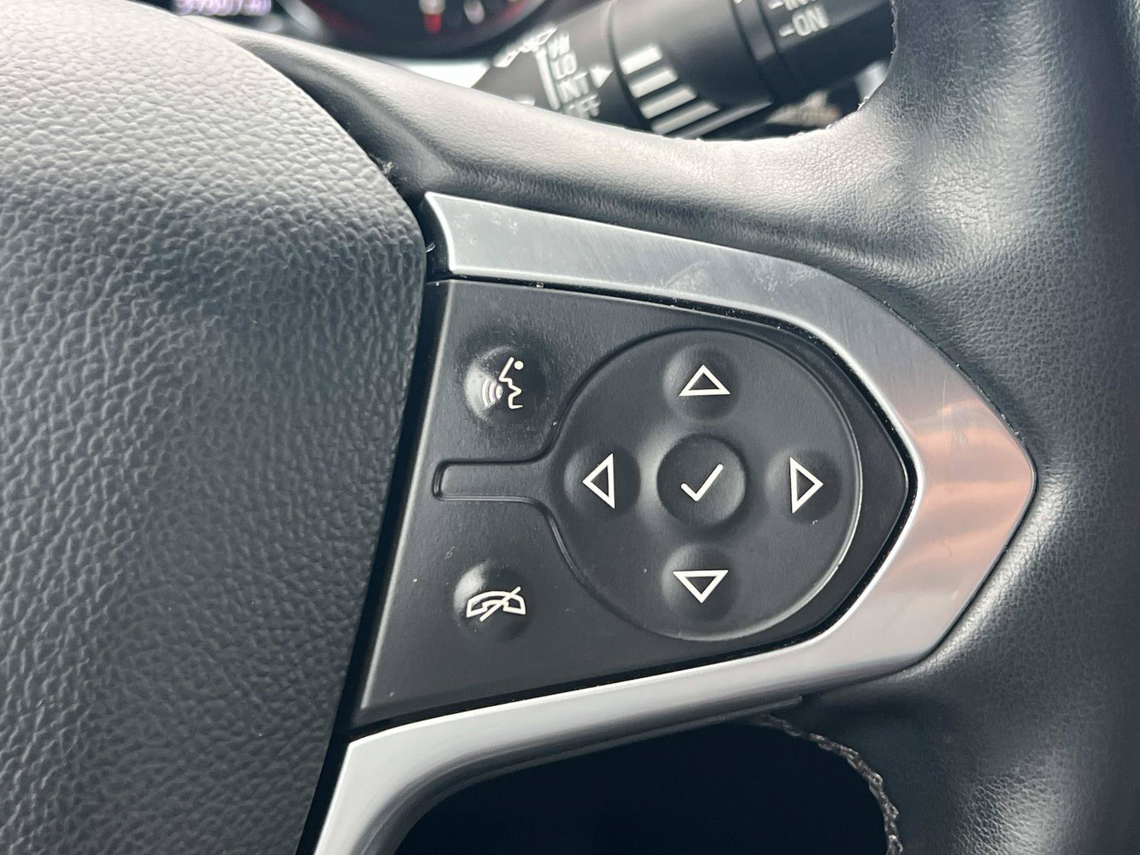 2023 Chevrolet Traverse Premier - Photo 10