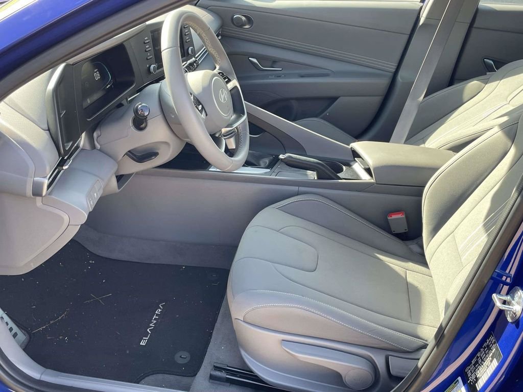 New 2025 Blue Hyundai SEL Sport image 12
