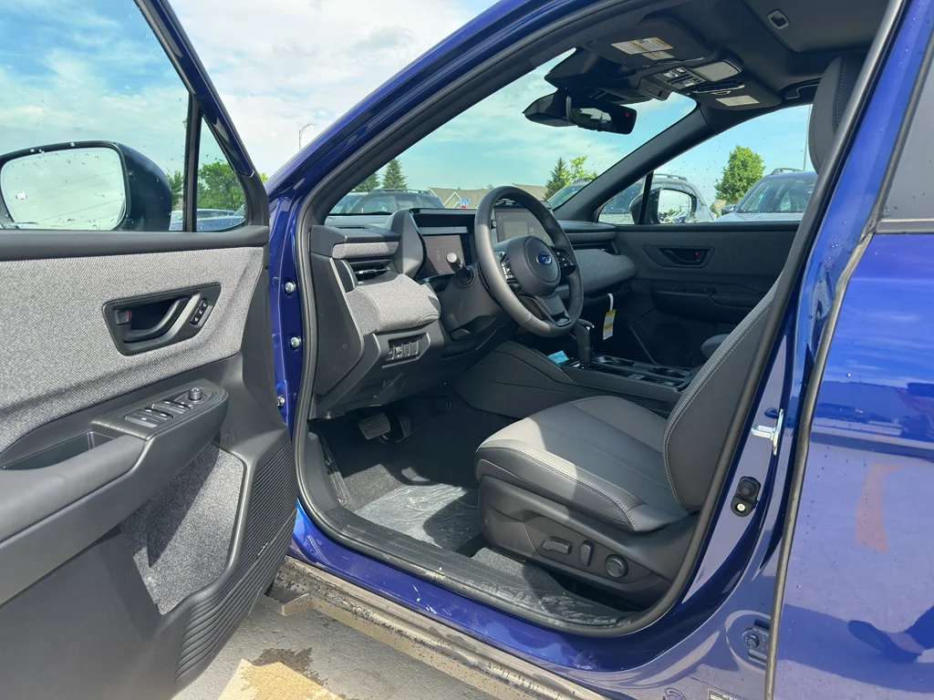 New 2026 SAPPHIRE BLUE PEARL Subaru Limited image 11
