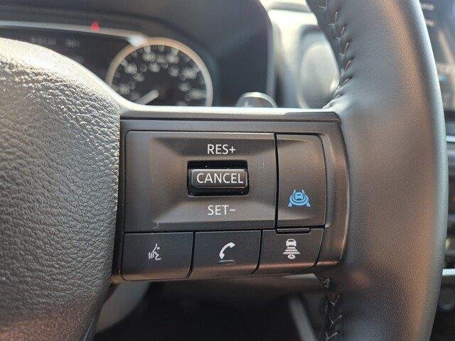 Used 2025 Super Black Nissan SV image 16