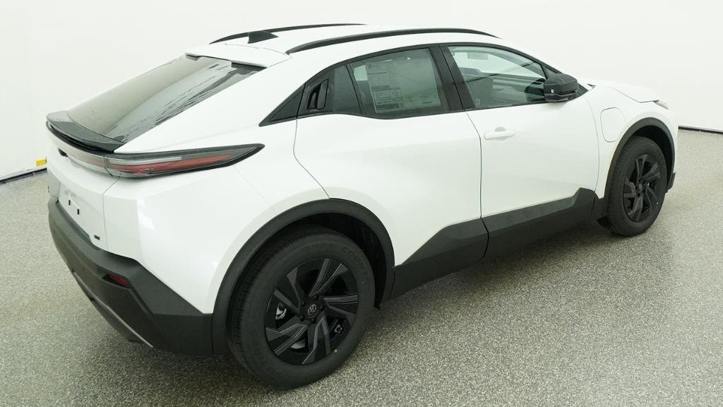 New 2026 Wind Chill Pearl Toyota SE image 41