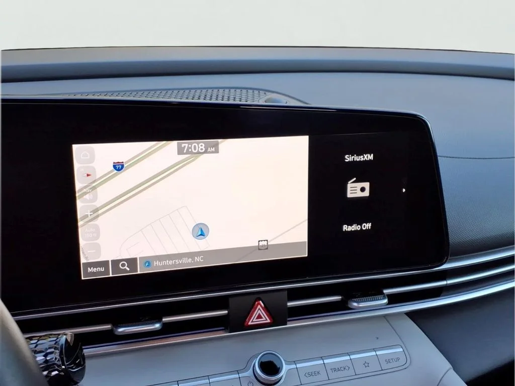 Used 2025 Blue Hyundai Limited image 4