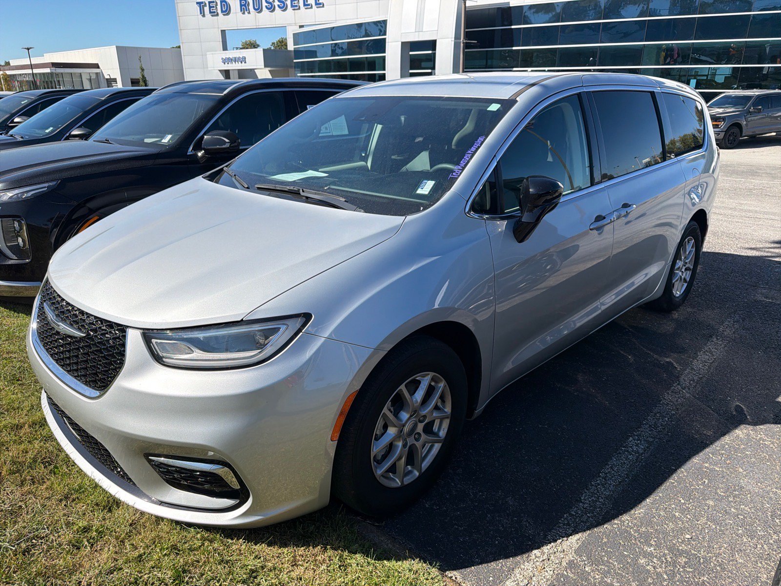 2024 Chrysler Pacifica