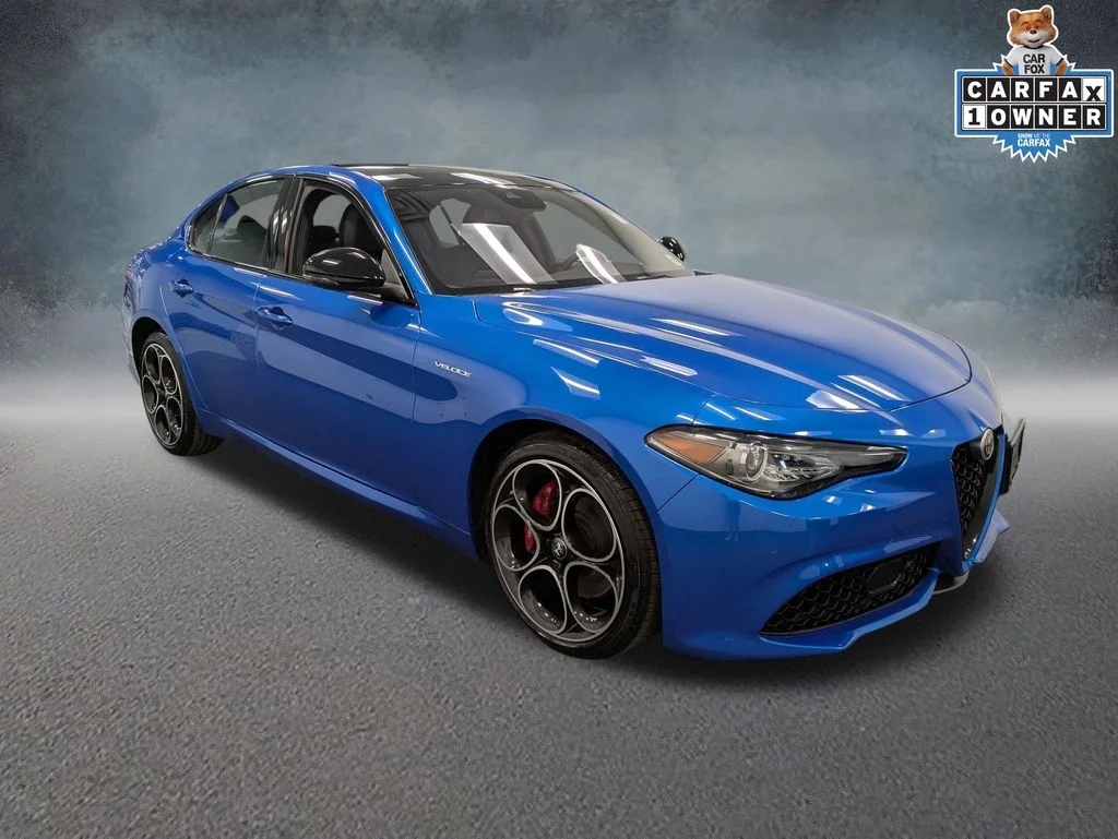 Used 2023 Blue Alfa Romeo Veloce image 3
