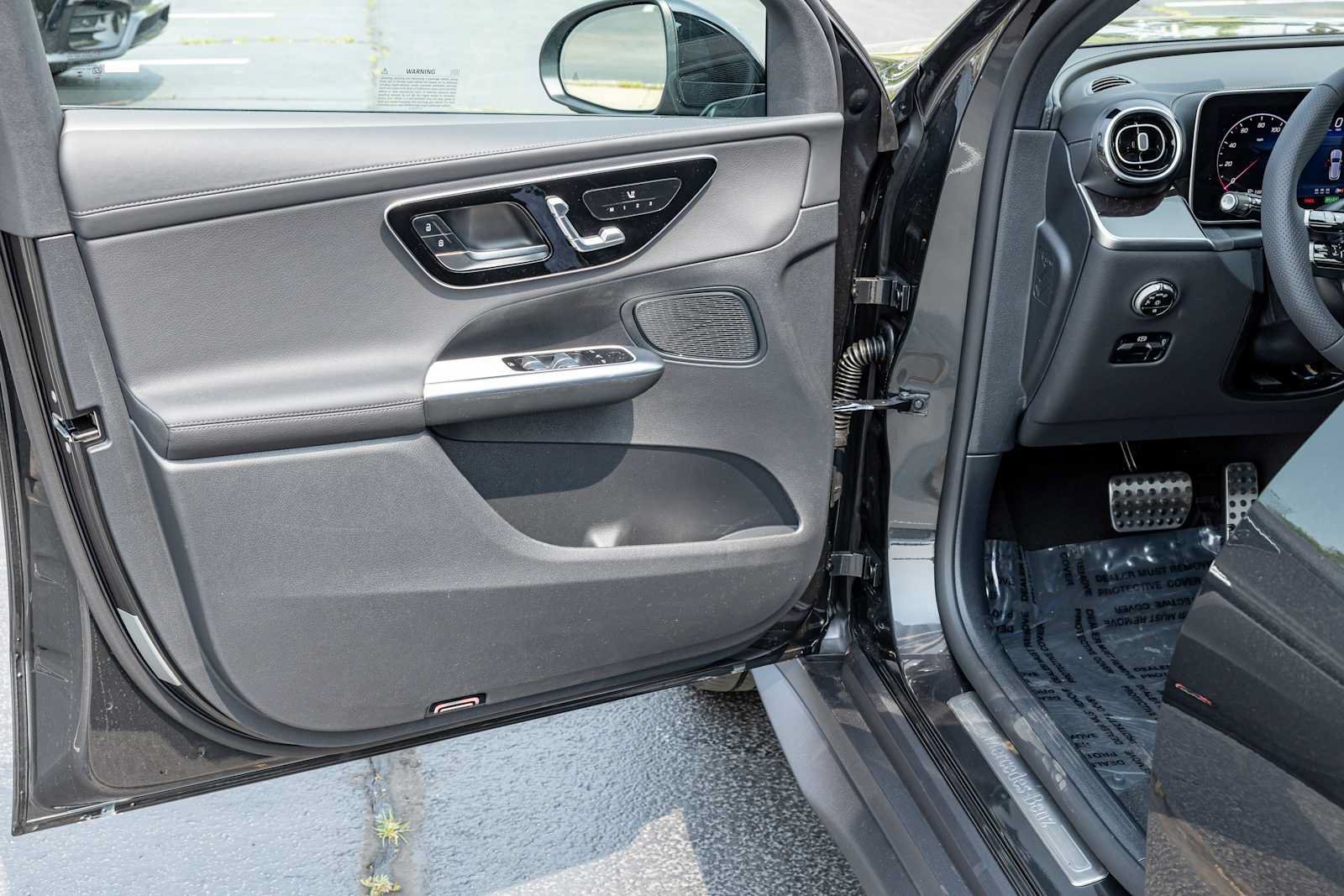 2025 Mercedes-Benz GLC Base - Photo 33