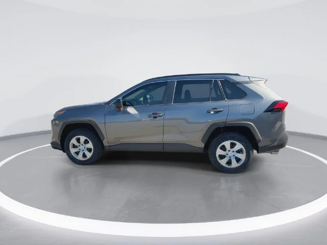 Used 2021 Gray Toyota LE image 5