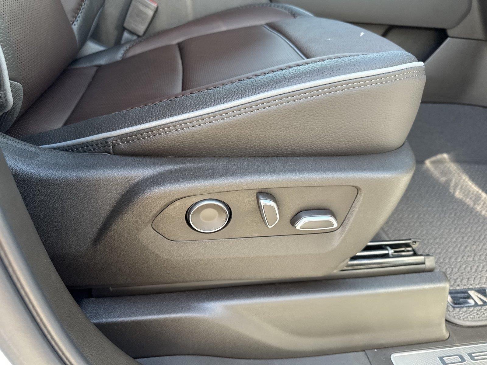 New 2026 Glacier White Tricoat GMC Denali image 39