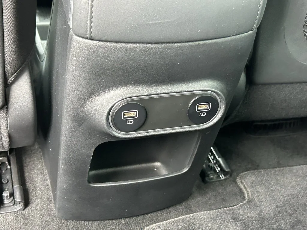 Used 2024 White Hyundai SEL image 15