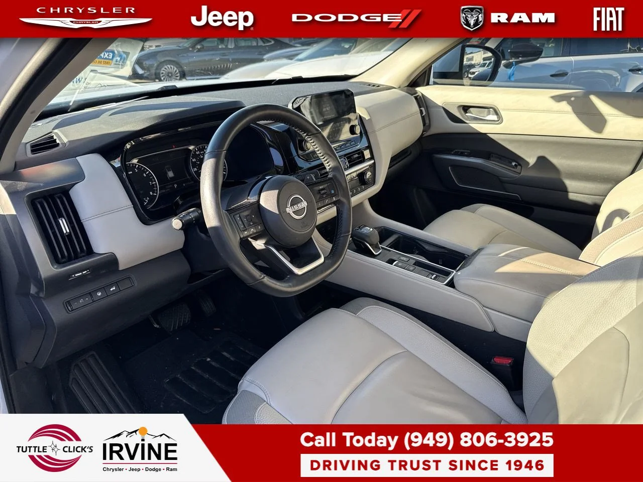 Used 2025 Everest White Pearl Tricoat Nissan SL image 12