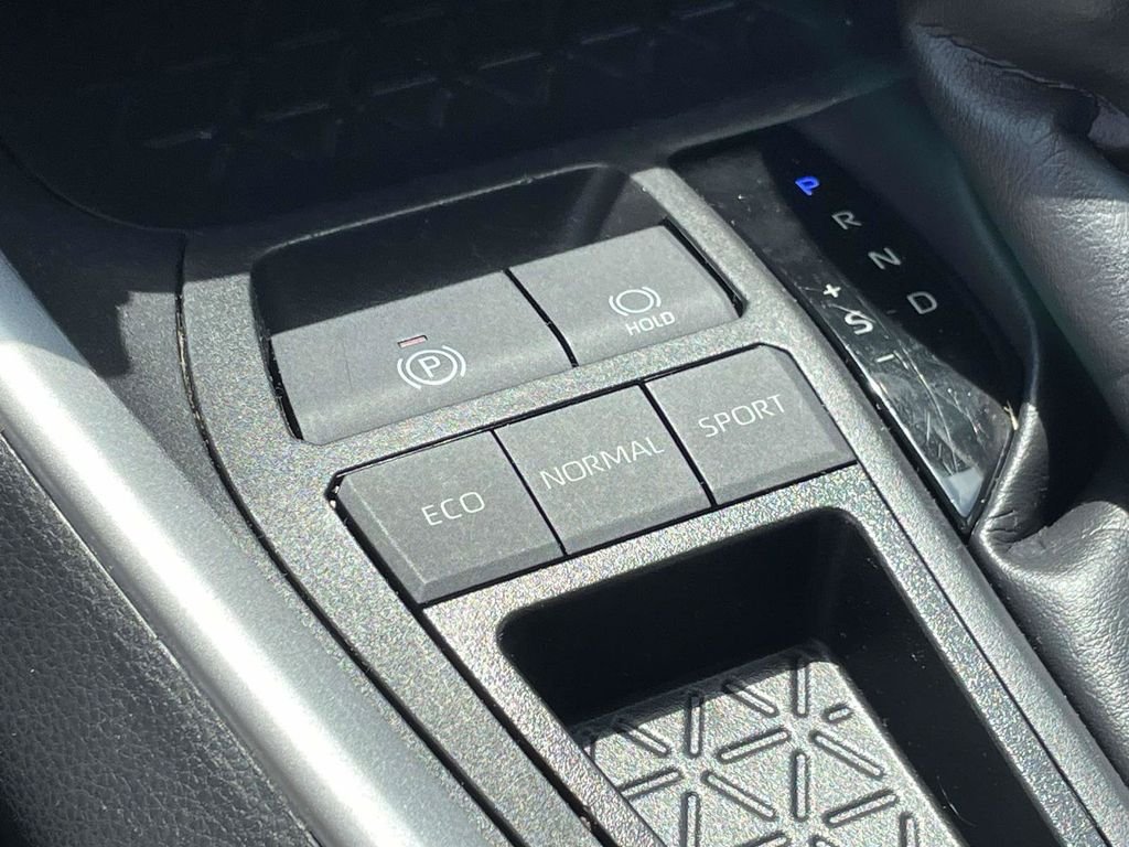Used 2024 White Toyota XLE image 19