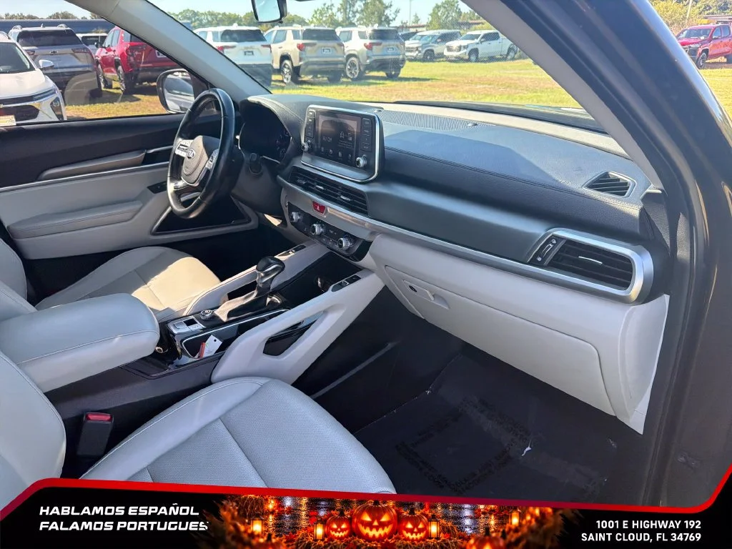Used 2020  Kia S image 29