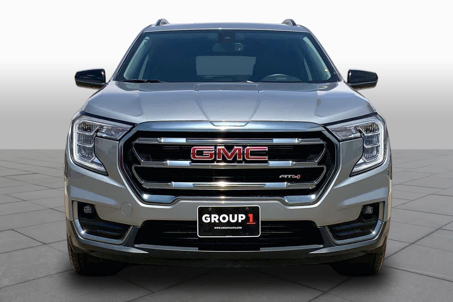 Used 2023 Sterling Metallic GMC AT4 image 3
