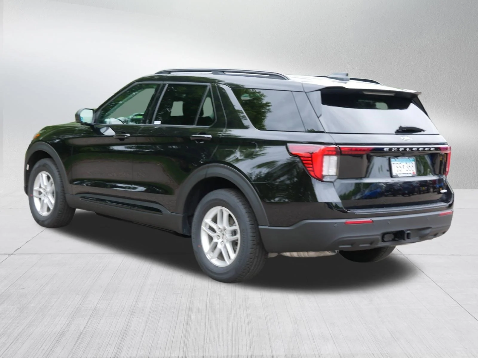 New 2026 Agate Black Metallic Ford Active w/200A Pkg image 5