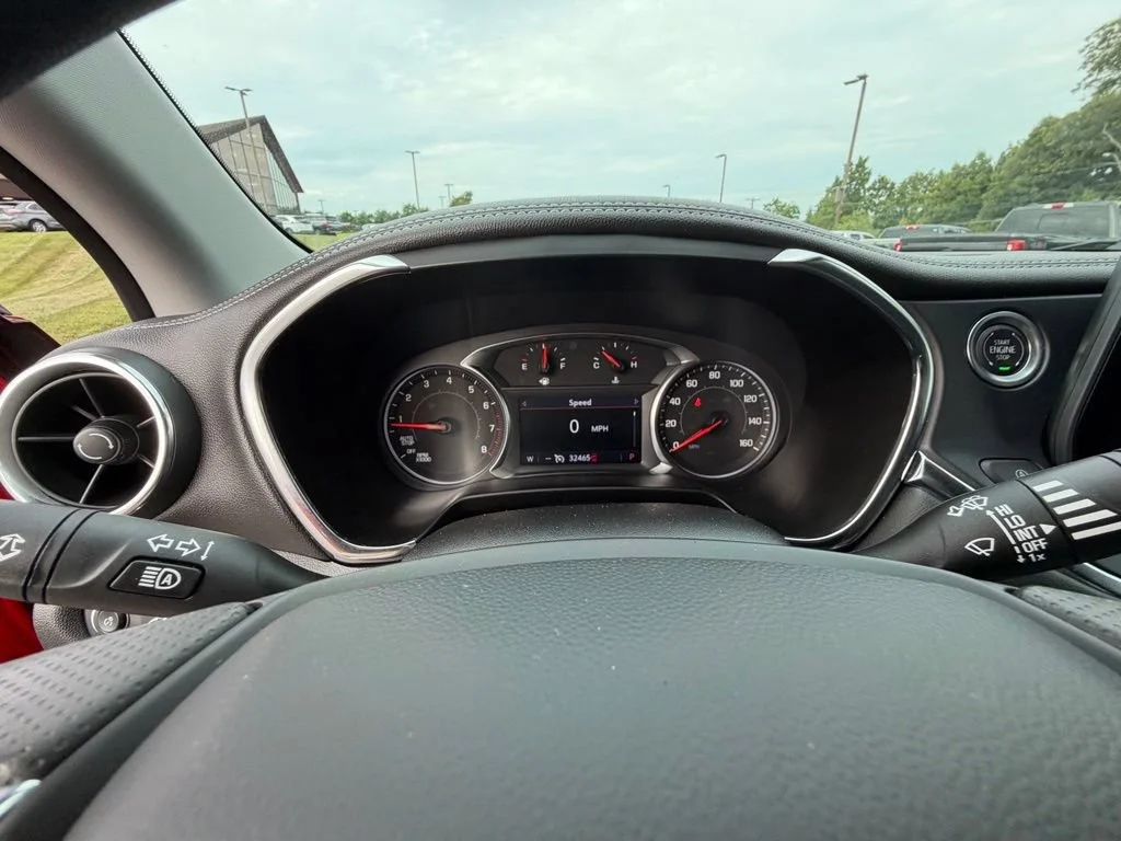 Used 2025 Habanero Orange Chevrolet 2LT image 29