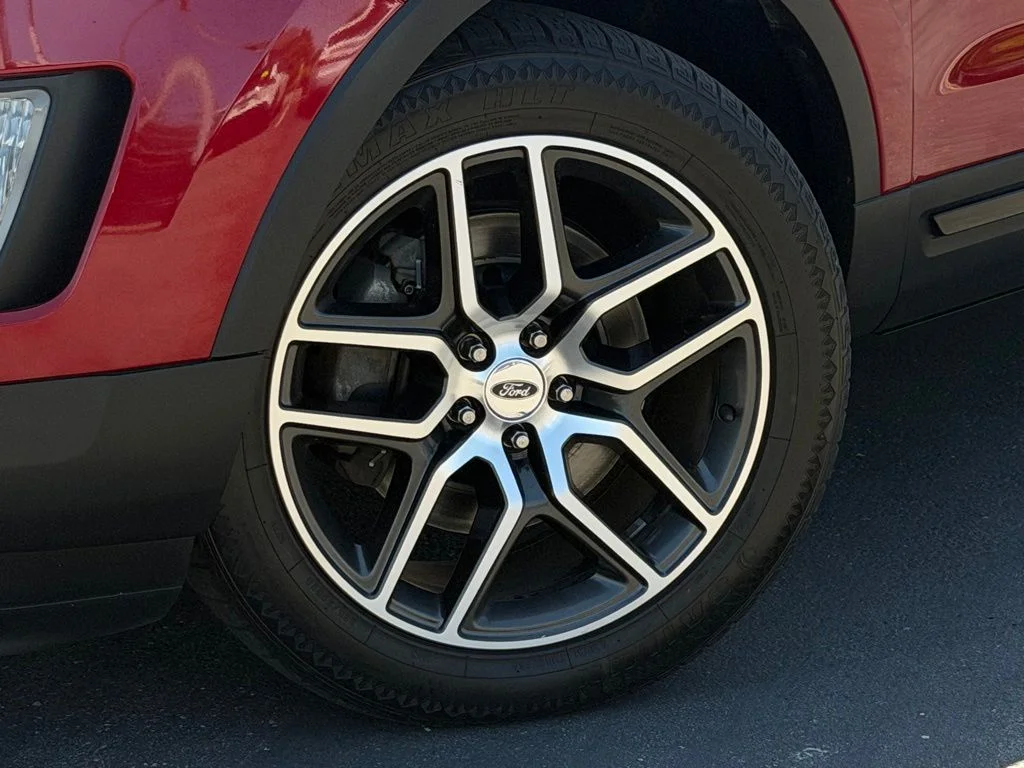 Used 2017 Red Ford Sport image 2