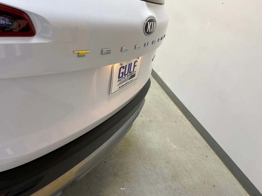 Used 2021 White Kia SX image 16