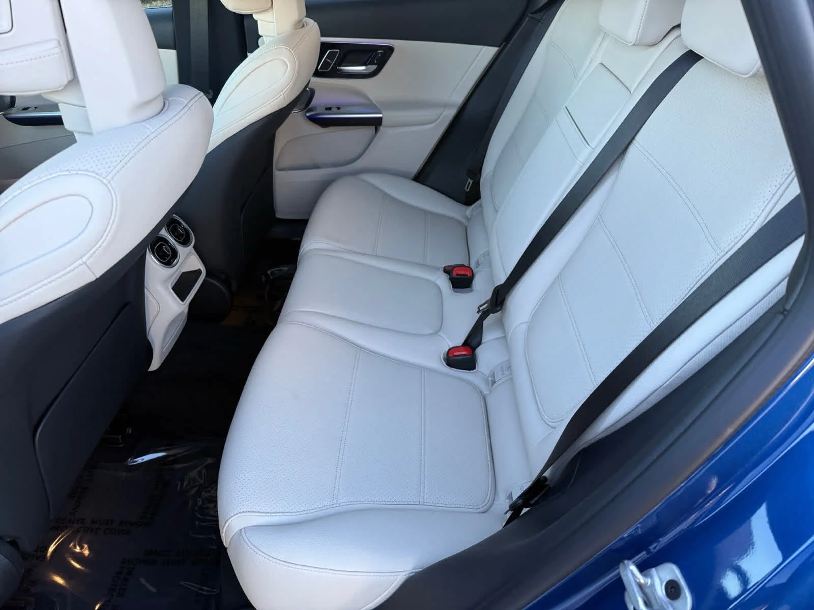 Used 2026 Starling Blue Metallic Mercedes-Benz GLC 300 image 11