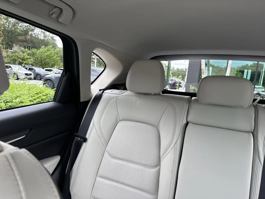 Used 2023 Rhodium White Metallic Mazda 2.5 S Premium Package image 17