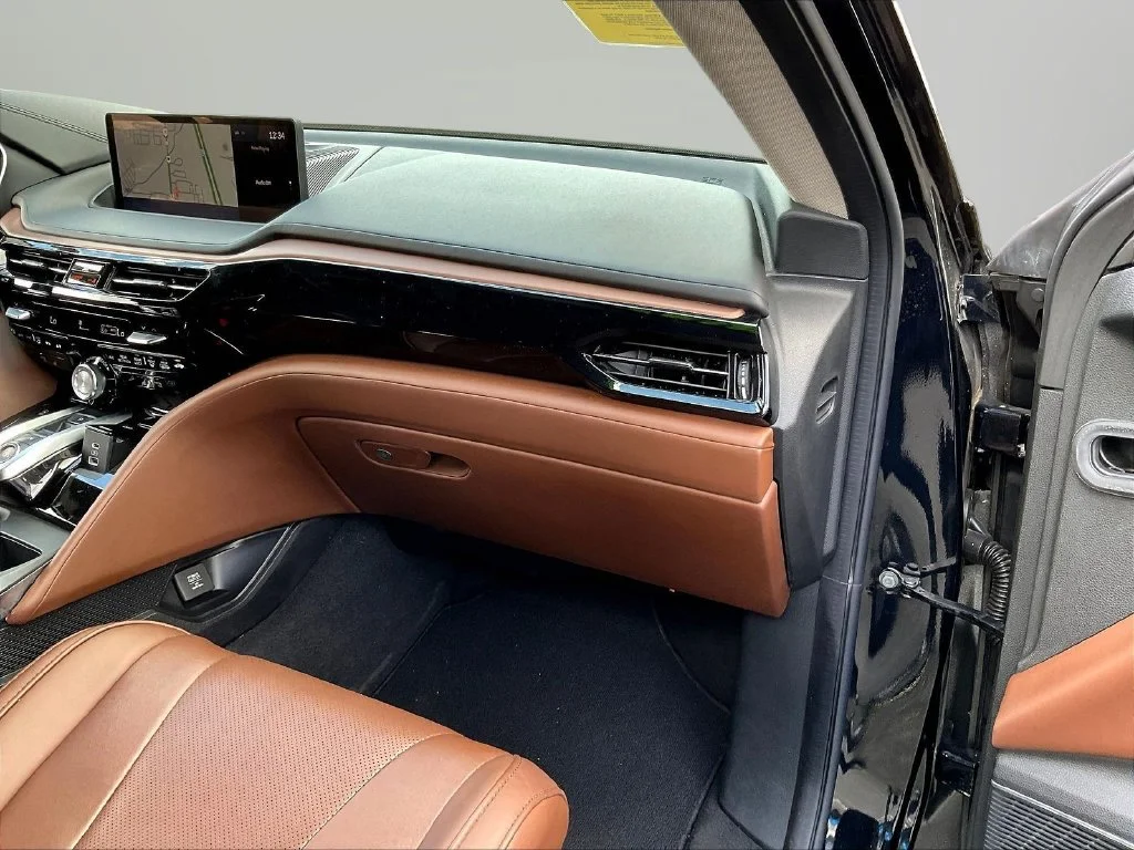 Used 2023 Black Acura Technology image 28