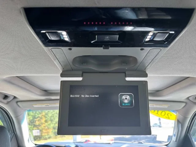 Used 2016 Silver Chevrolet LT image 22