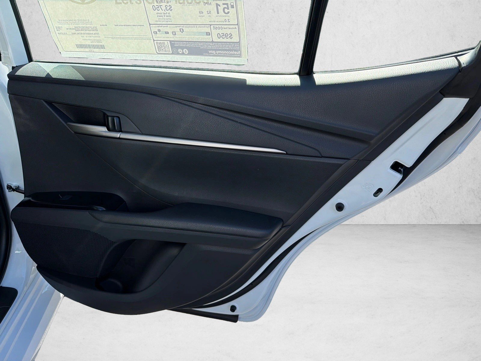 New 2026 Ice Cap Toyota LE image 16