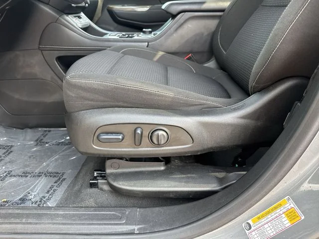 Used 2023 Silver GMC SLE image 28