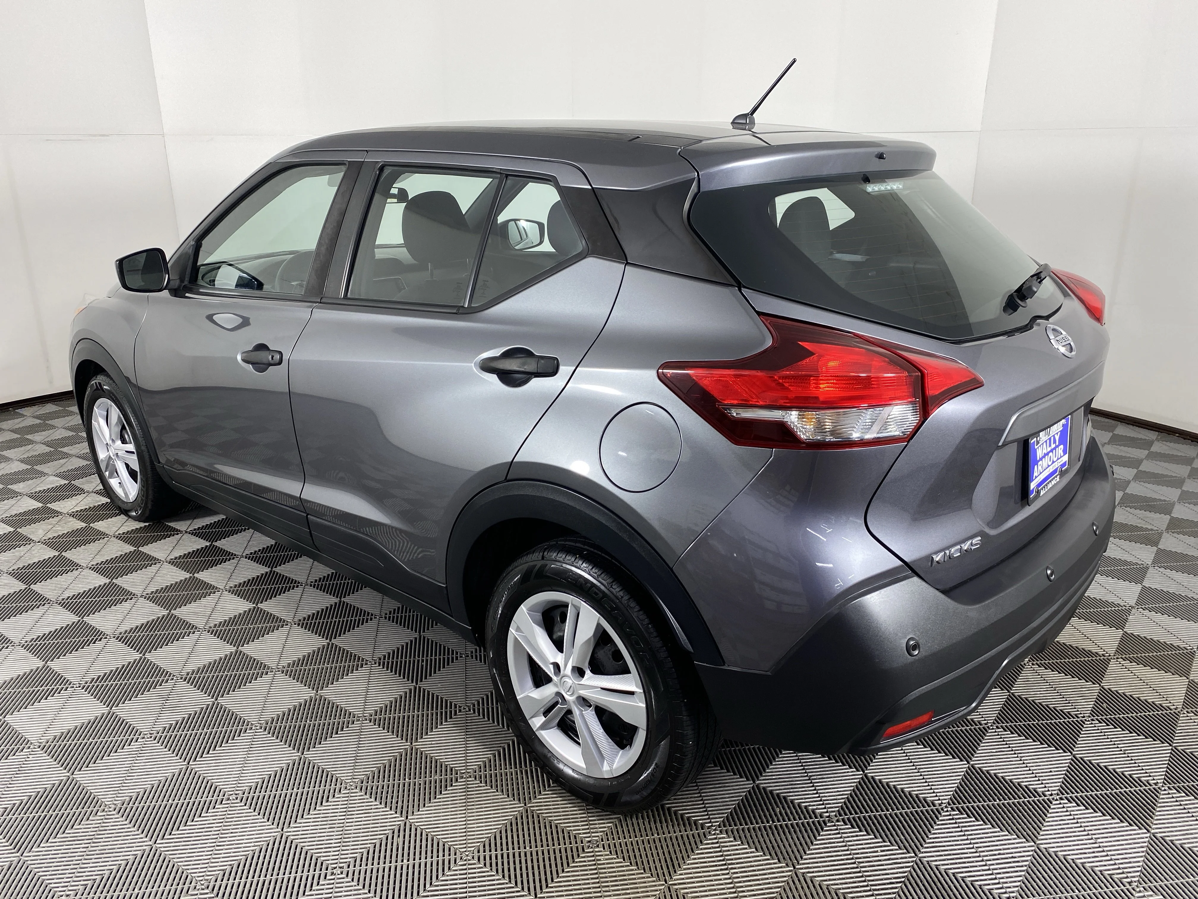 Used 2020 Gun Metallic Nissan S image 8