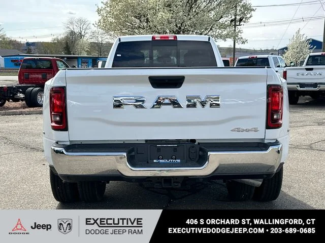 New 2026 Bright White Clear-Coat Exterior Paint RAM Tradesman image 3
