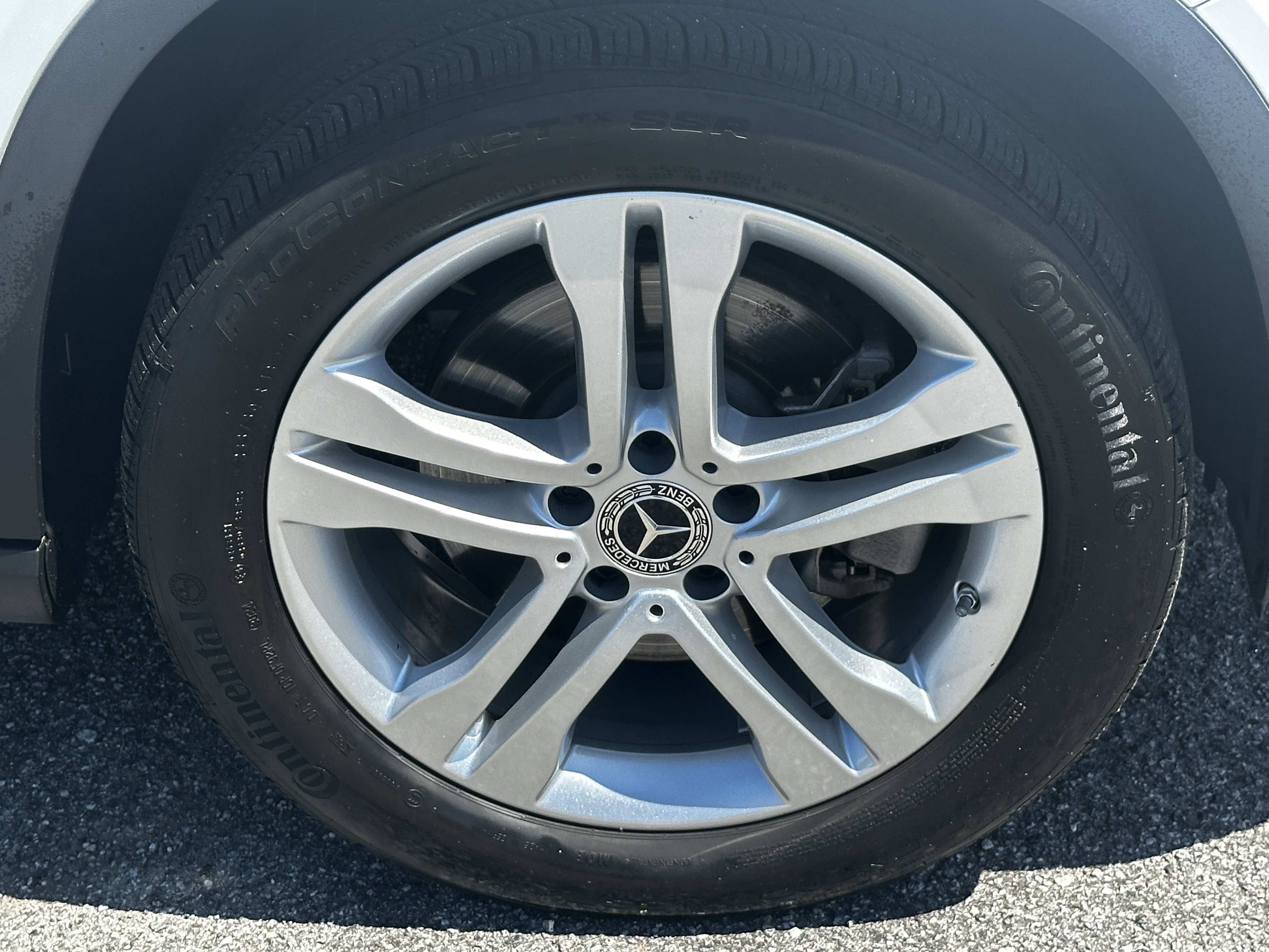 Certified Used 2020 Polar White Mercedes-Benz GLA 250 image 14
