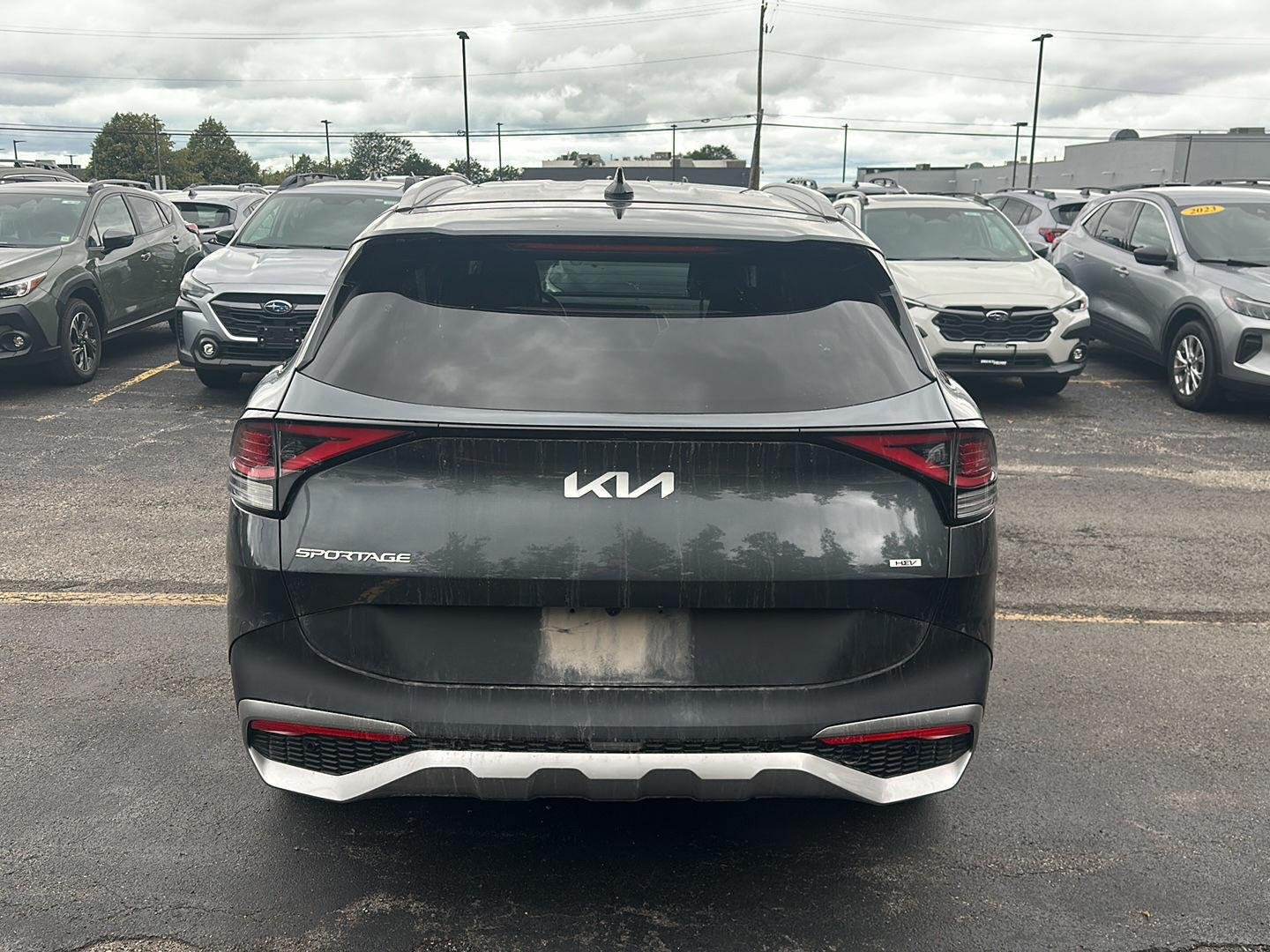 Used 2023 Gravity Gray Kia EX image 4
