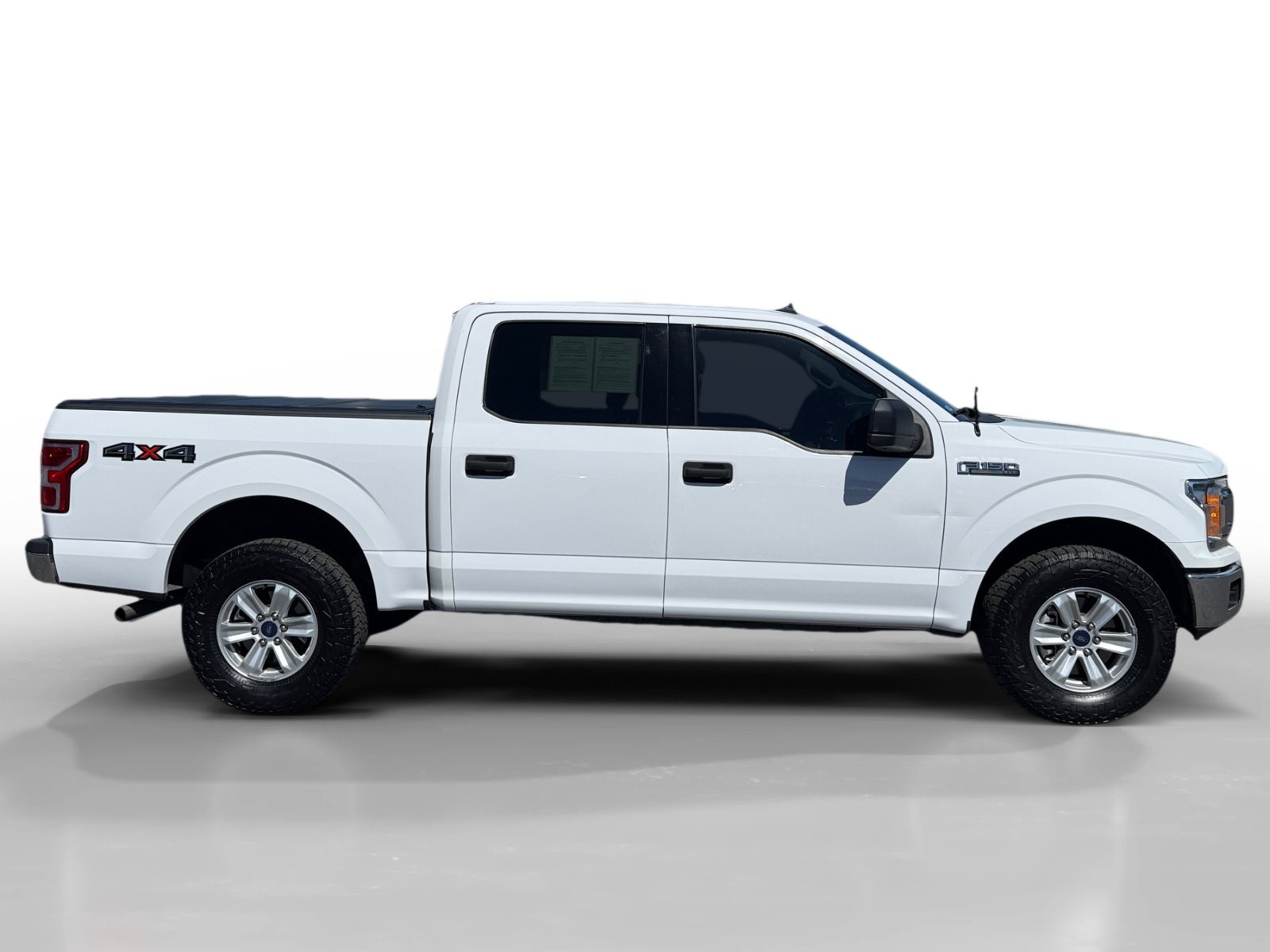 Certified Used 2019 Oxford White Ford XLT image 6