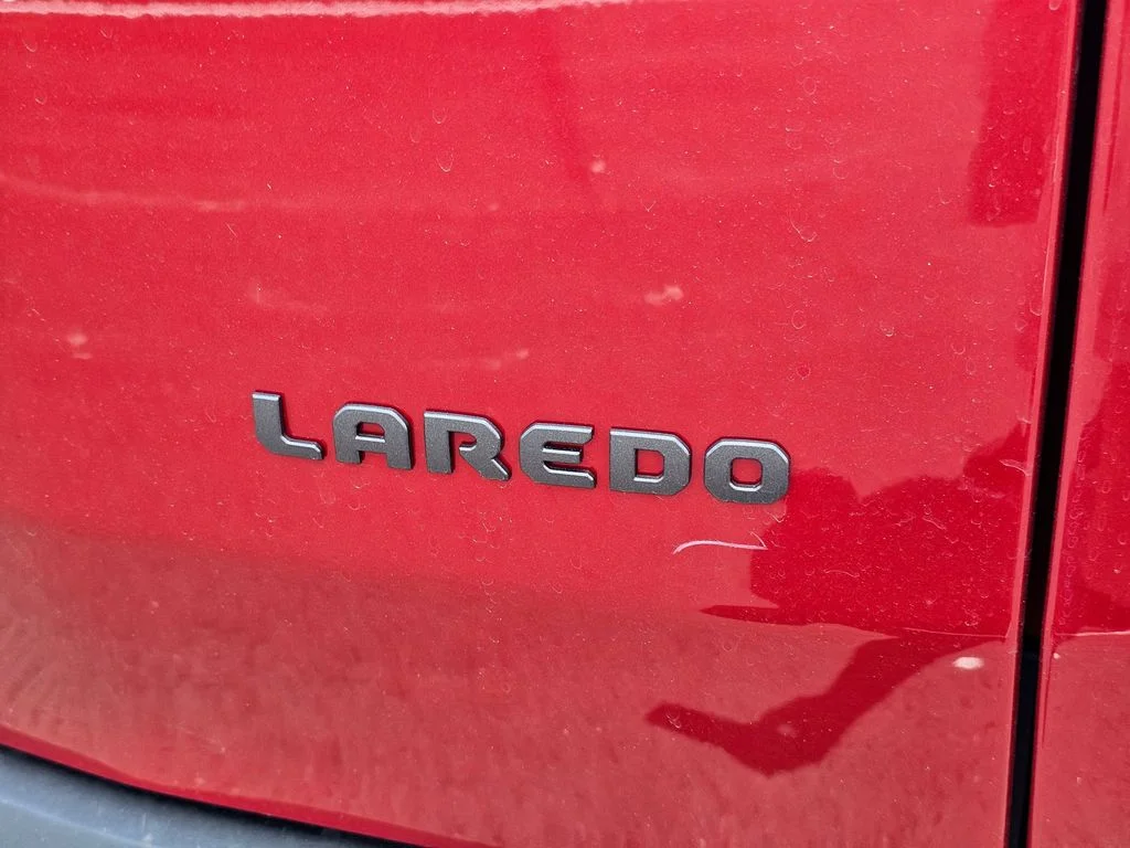 2026 Jeep Cherokee Laredo - Photo 10